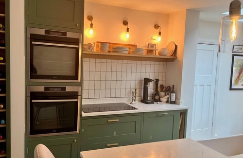 Harpenden House | Pass the Keys | Luxury Family Friendly 3 Bedroom home in Harpenden