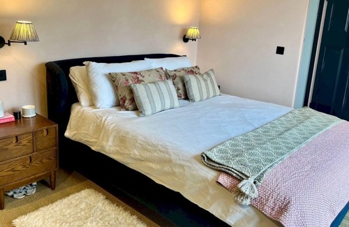 Harpenden House | Pass the Keys | Luxury Family Friendly 3 Bedroom home in Harpenden