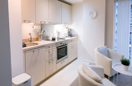 North West Apartment | Pass the Keys | New 1 Bed at Glasgow Harbour
