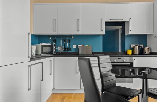 Canterbury Apartment | Pass the Keys | Perfect 1-bed base in Canterbury with Parking