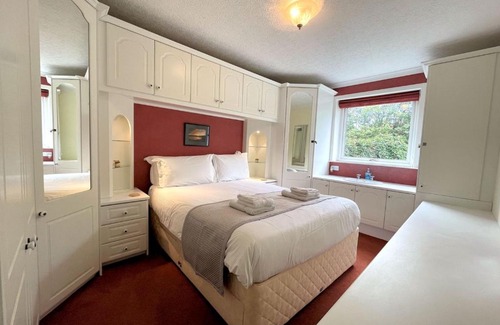 Rockcliffe House | Pass the Keys Traditional Scottish Cottage in Beautiful Location