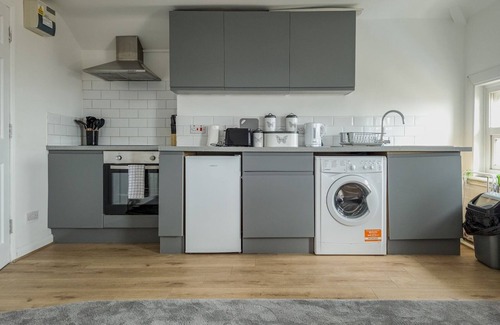 Broadstairs Apartment | Pass the Keys | Viking Bay Hideaway- Central Broadstairs