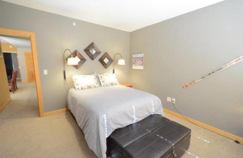 Copper Mountain Village Apartment | Passage Point 215
