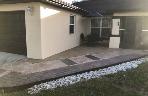 Lehigh Acres House | Pastel Palm.
