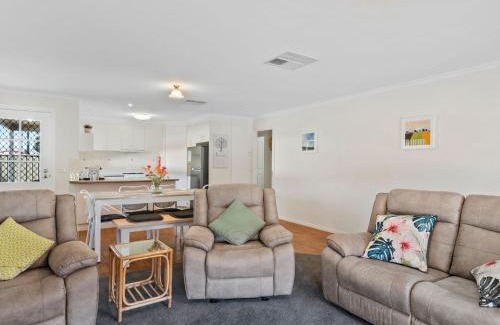 Mulwala House | Pat's Place Sun and Lake