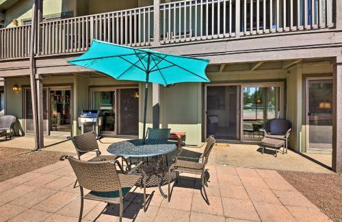 Pinetop Apartment | Patio and Fireplace Country Club Pinetop Condo!