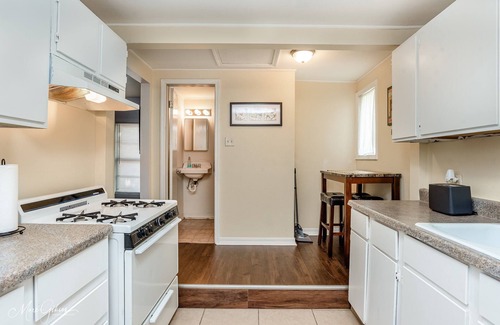 Broadmoor Apartment | Patio Charm