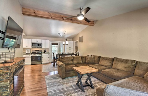 Pinetop Cottage | Patio, Fenced Yard: Pet-friendly Pinetop Cabin!