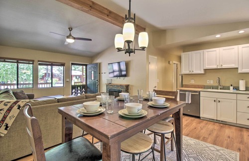 Pinetop Cottage | Patio, Fenced Yard: Pet-friendly Pinetop Cabin!