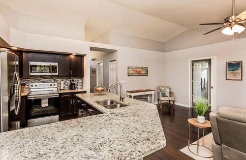 Sebastian Highlands House | 🍹🌞 Patio Paradise! 3BR/2BA Private/Fenced Yard, Pet Friendly, and Quiet!