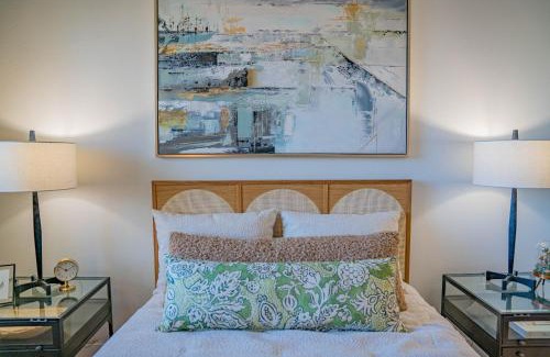 Desert View Village Apartment | Patio Retreat - Pools - Parking - Scottsdale Rodeo S134
