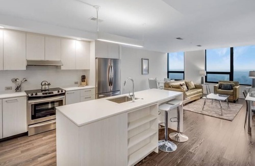 Reston Apartment | Patio, Sundeck & Rooftop | Reston Town Center | nr DC