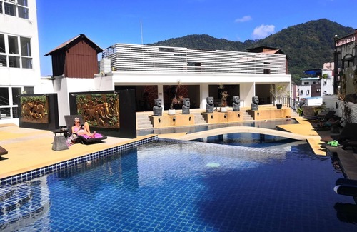 Patong Apartment | Patong sea view studio- condo with pool, parking