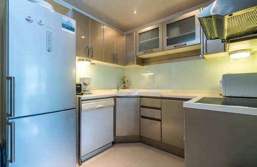 Patong Apartment | Patong Tower 1003 prime location, 150m to beach, shops