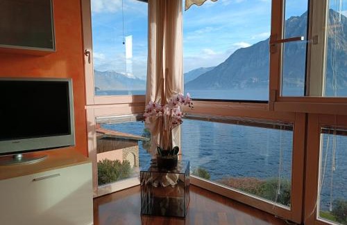 Riva di Solto Apartment | Patty ZU - Lakeside apartment