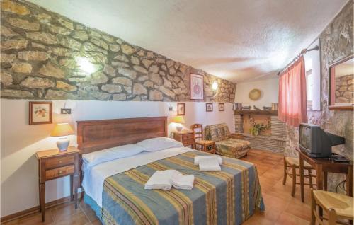 Collesanto Apartment | Paucca 1