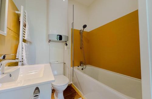La Celle-sous-Gouzon Apartment | Pauillac côté confort 2pièces face à la Gironde