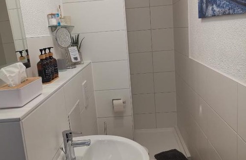 Stecklenberg Apartment | Pauls Hexenhaus Wohnung Hexe mit Fahrrad Garage und Innenhof für Motorräder