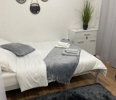 Drama Apartment | Paul’s Houses