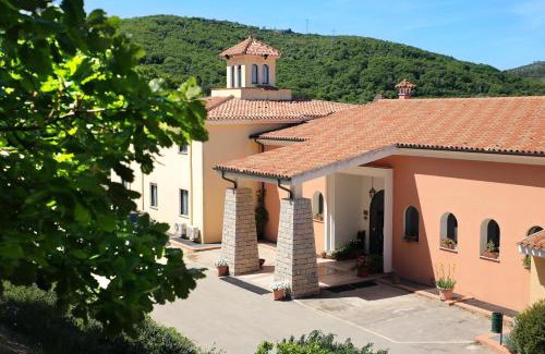 Tempio Pausania Hotel | Pausania Inn