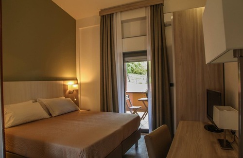 Tempio Pausania Hotel | Pausania Inn