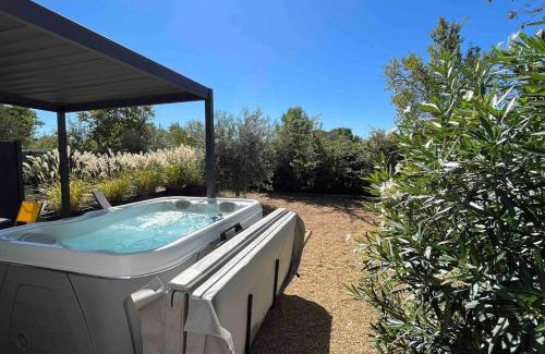 Carpentras House | Pause spa sur la route du Ventoux adults only