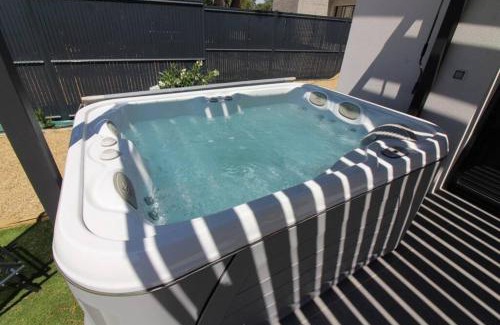 Carpentras House | Pause spa sur la route du Ventoux adults only