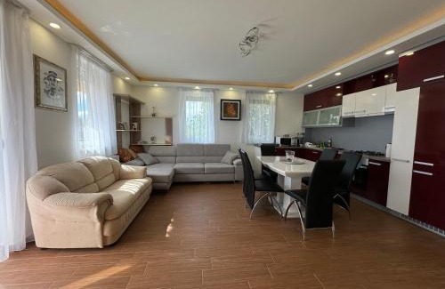 Balatonfoldvar Apartment | Pauzo Panorama