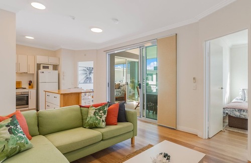 Palm Beach Apartment | Pavilions Apartment 2207 - Palm Beach - Min. 3 Night Stays!