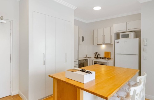 Palm Beach Apartment | Pavilions Apartment 2207 - Palm Beach - Min. 3 Night Stays!