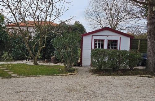 Pornic Cottage | Pavillon 2 * : Calm and charming, shops and sea within walking distance