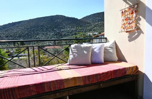 Korfos House | Pavlos' cottage with beach view