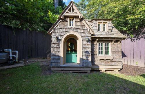 Atlanta House | Paytons Place