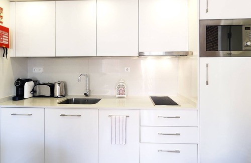 Loures Apartment | Paz Downtown Apartment #3