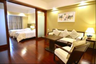 Haizhu Apartment | Pazhou Poya International Hotel Canton Fair Complex Modiesha Metro Exit B Branch - Free Shuttle Bus to Canton Fair Complex During Canton Fair Period