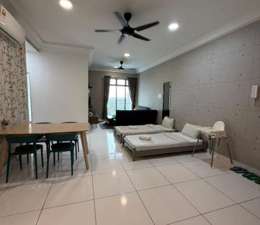 Taman Bukit Mewah Apartment | PB1406 Two bedroom 6-7pax beside paradigm mall