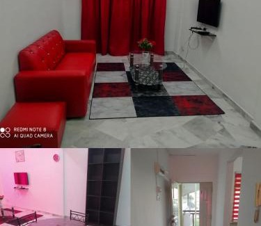 Tanjung Tanah Merah Apartment | PD Laguna Homestay Blue & Purple