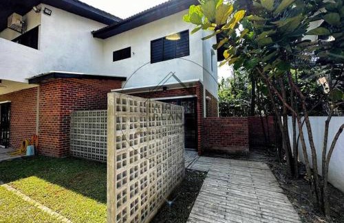 Taman Pantai Dickson House | PD Rustic Greenwood Pool Villa (Up to 16 pax)