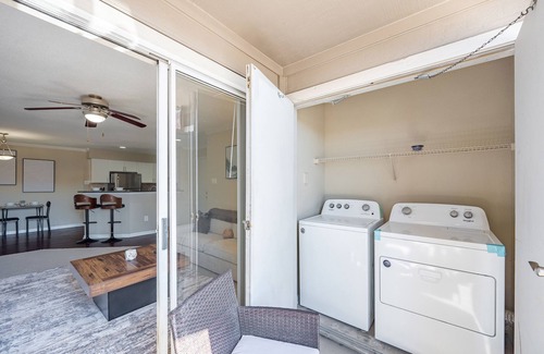Astrodome Apartment | Peace and Joy - Medical Center - 30+ day stays