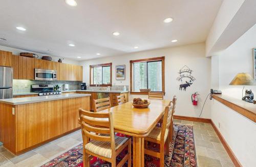 Twin Peaks House | Peace and Pines at Upper Ward Creek