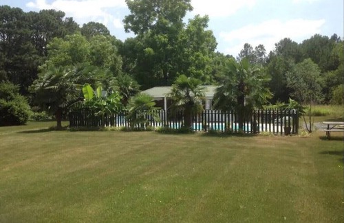 Loganville House | Peace and Quiet at Sweet Acres