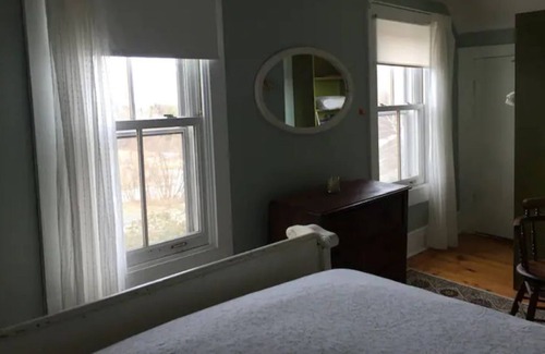 Sutton Apartment | Peace and quiet near Sutton