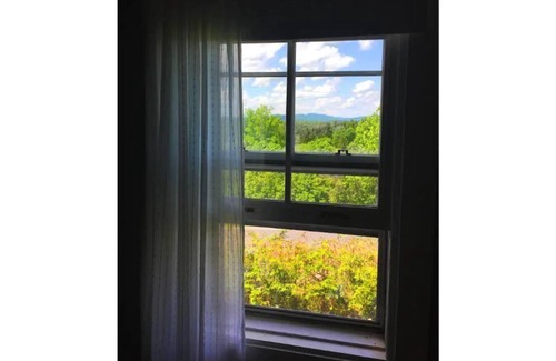 Sutton Apartment | Peace and quiet near Sutton