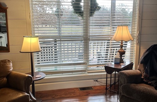 Mount Vernon Cottage | Peace and Tranquility Found Here!