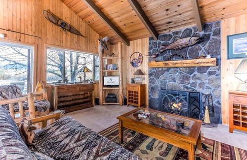 La Pine House | Peace and Tranquility with River Views -BRID80