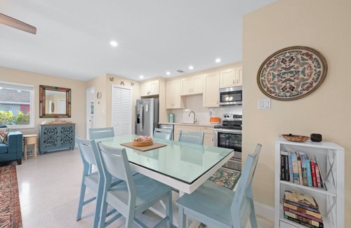 Sanibel House | Peace, Love & Shells: Cute Beach Cottage Near Gulf