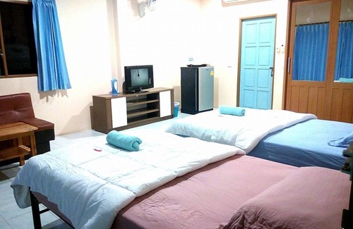 Khun Han Hotel | Peace Pool Resort