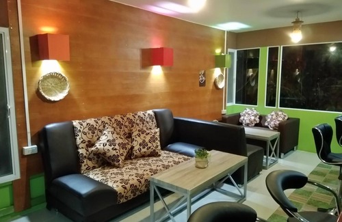 Khun Han Hotel | Peace Pool Resort
