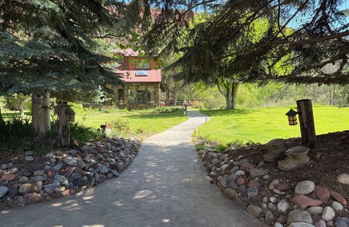 Carbondale House | Peace, Tranquility, Privacy, in a hidden gem on the Roaring Fork River