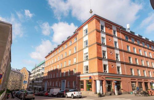 Punavuori Apartment | Peaceful 1BR in Design District
